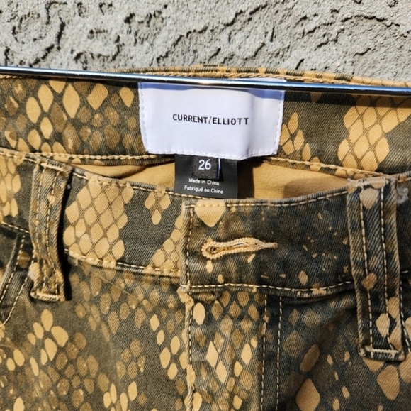Current/Elliot The Stiletto Denim Snake Print Ankle Jeans - Picture 2 of 7